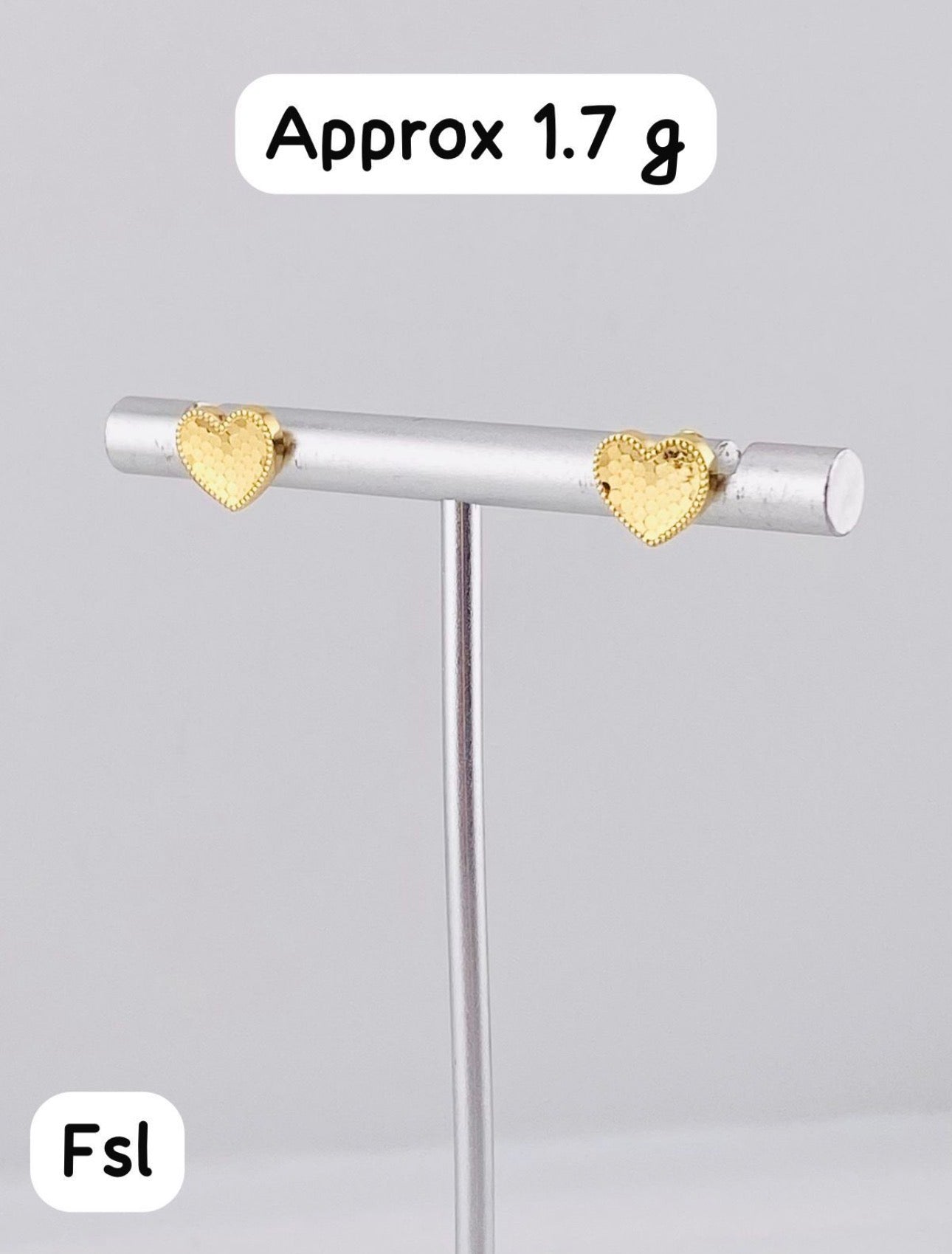 18ct Solid Gold Stud Earrings (Heart) 1.7g