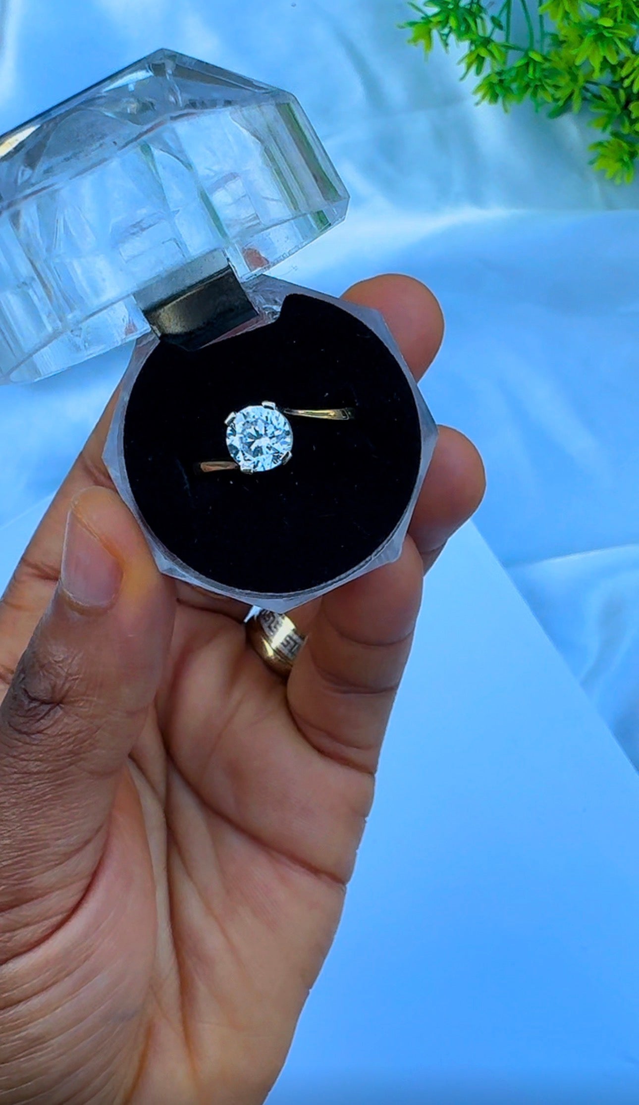 18K Solid Gold Engagement Ring For Women | Sizes 8 & 9