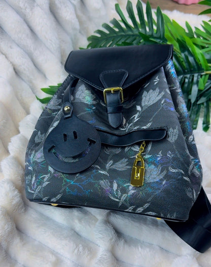 Black Patterned Smiley Women's Bagpack {Medium} | LARYZ Everyday 054