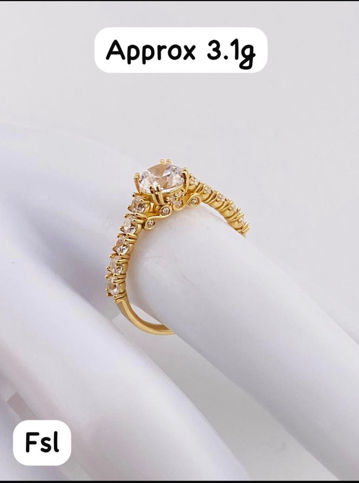 18K Solid Gold Engagement Ring For Women | Size 9 | 3.2g