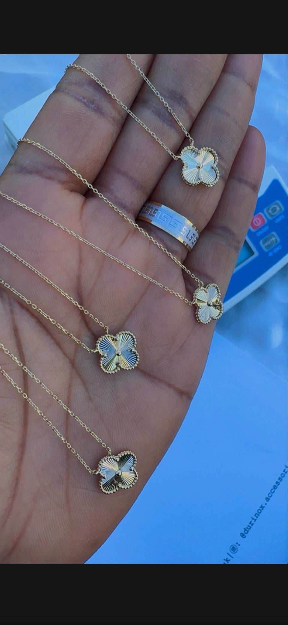 Degacc 18 karat Solid Italian Gold Instant Chain Clover Necklace