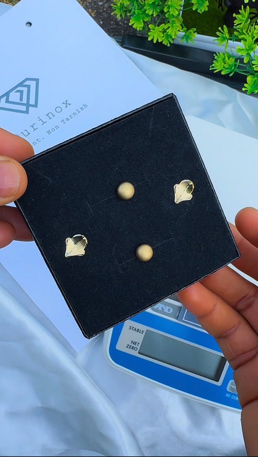 Degaac 18ct Solid Gold Stud Earrings