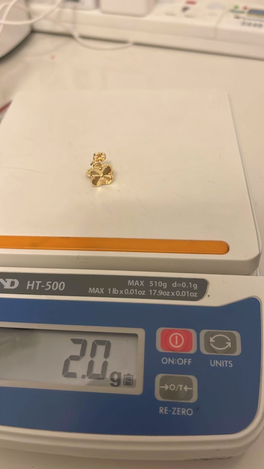 Deegarr 18ct Gold Clover Stud Earrings