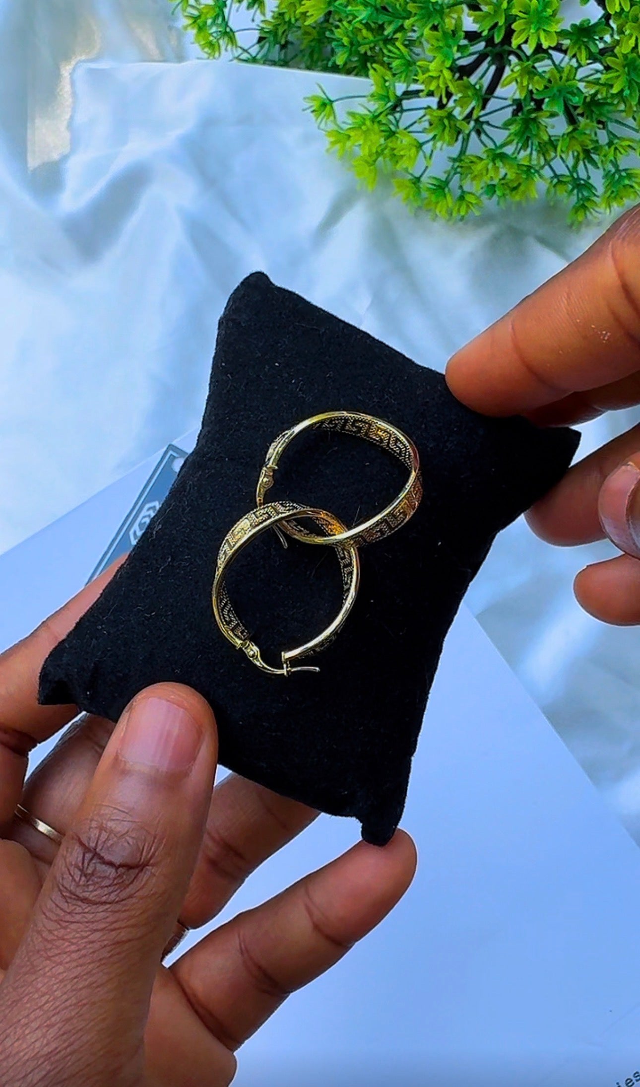 18K Solid Gold Patterned Hoop Earrings | 1.8g