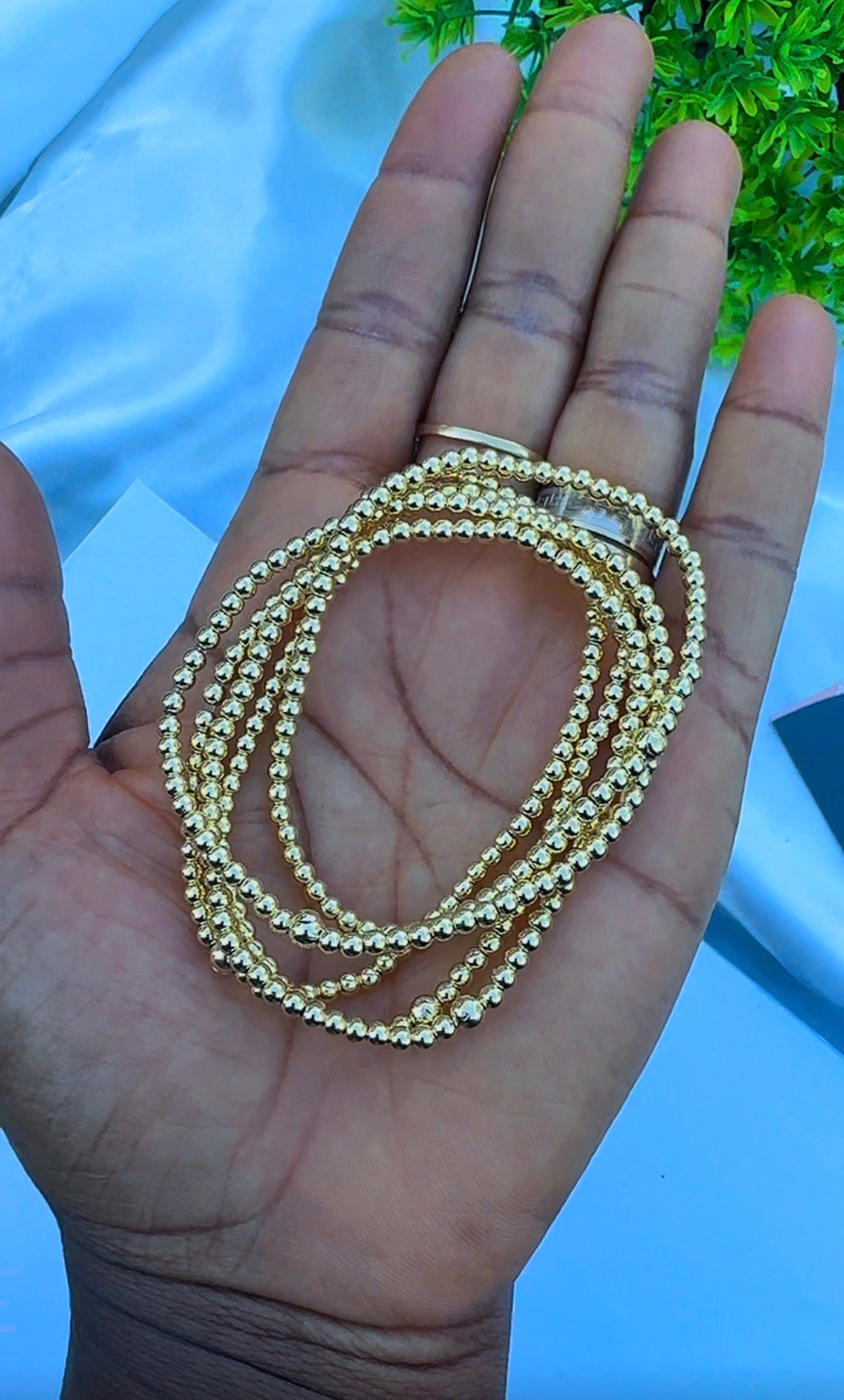 18K Solid Gold Stretchable Bangle (Shiny) | 1.9g | Small to Medium Wrists