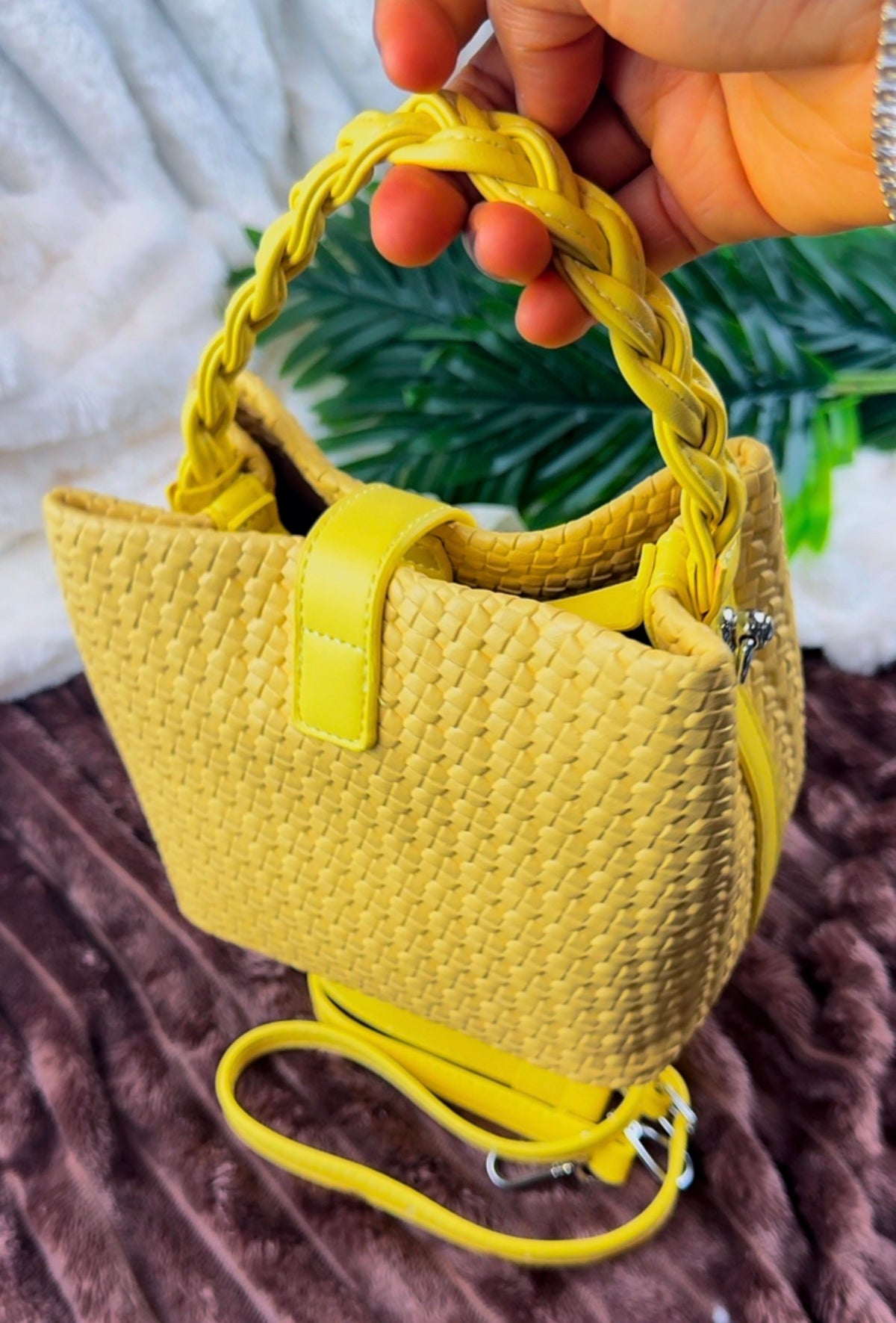 Yellow Woven Shoulder Bag | LARYZ Everyday 053 | Medium