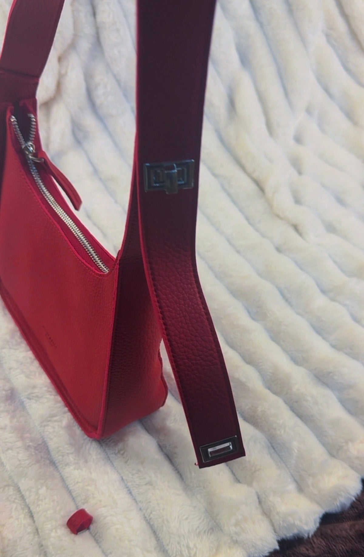 Red Shoulder Handbag With Extra Handle | LARYZ Everyday - 058 | Medium