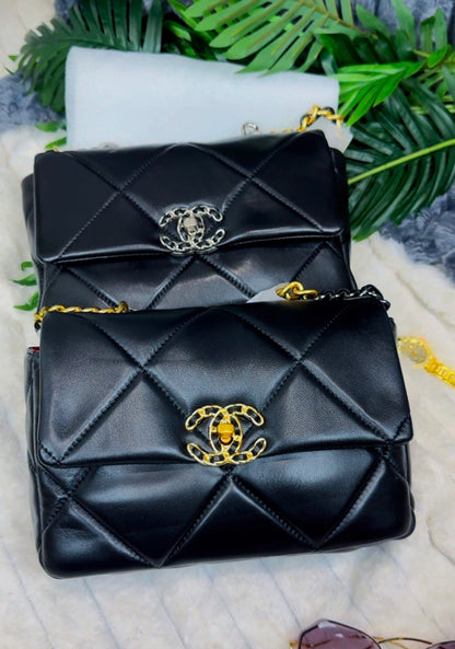 Black large oversized diamond quilting Tri-Tone | Shiny Lambskin Leather Bag | LASi013