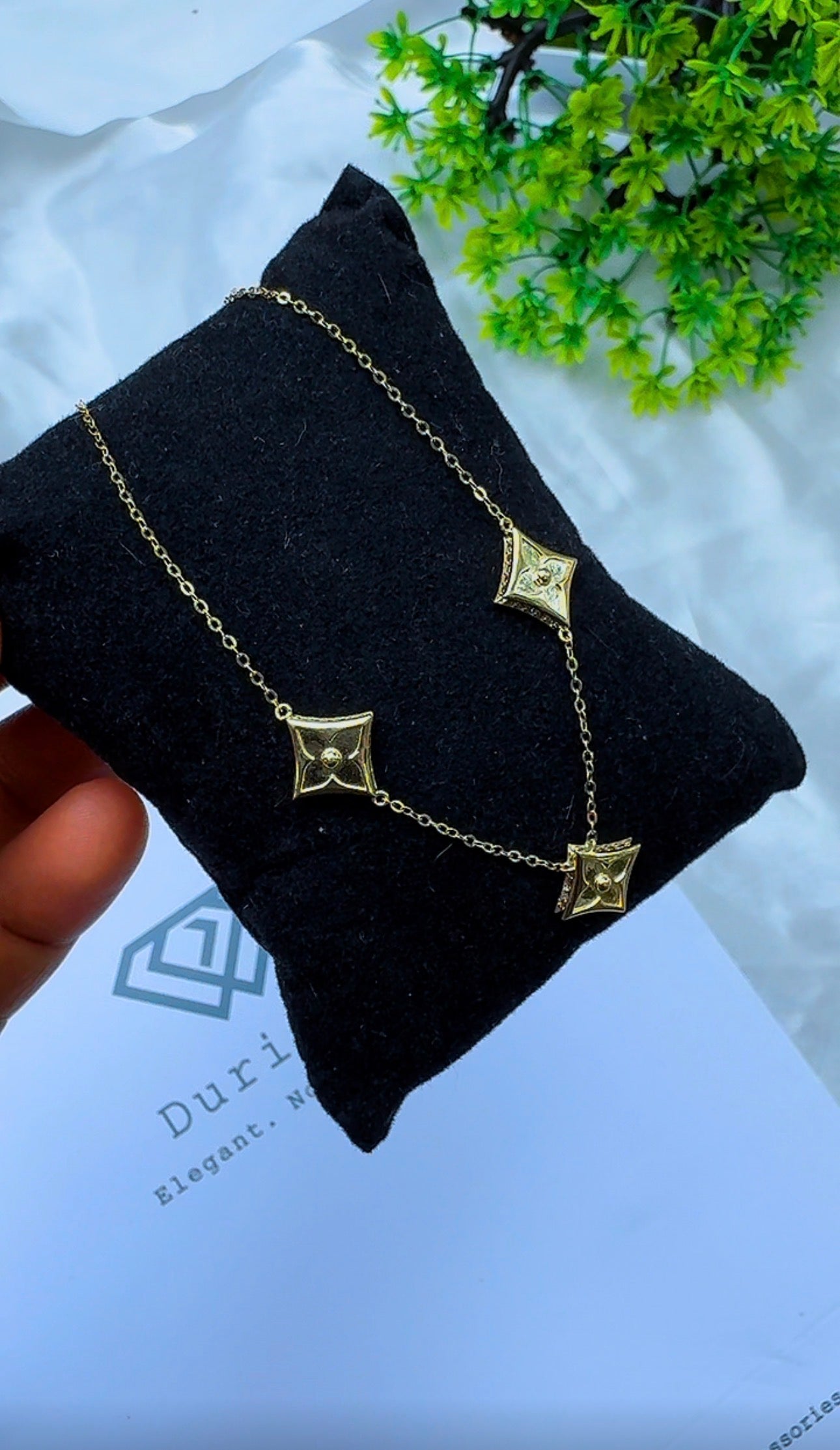 18K Solid Gold 3-Petal Motif Instant Chain Necklace | 3.12g | 17” + 1” (18 Inches)