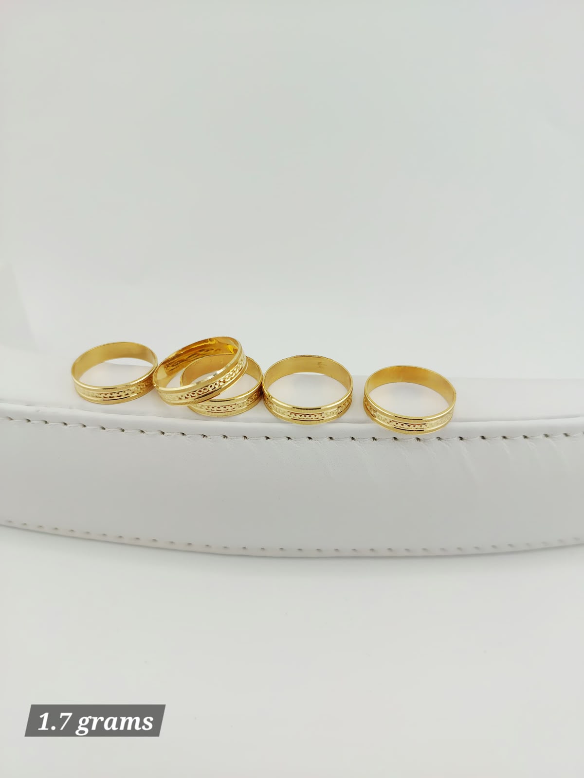 18K Solid Gold Textured Classic Unisex Wedding Band (1.7 Grams)