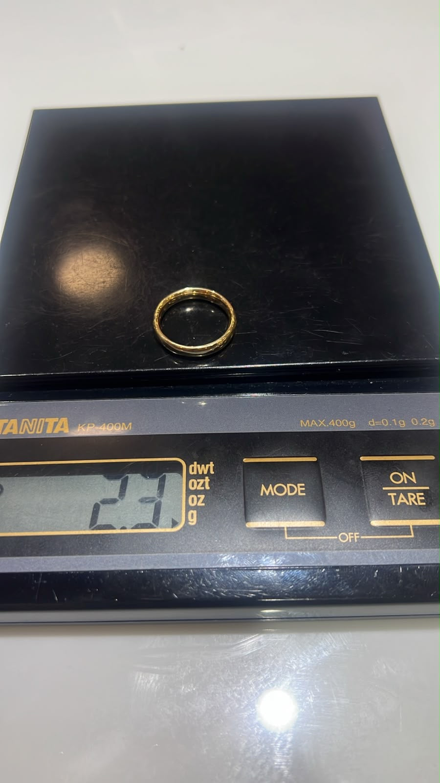 18 Karat Solid Gold Classic Unisex Band | Shiny | 1.5mm & 3mm | 2.3-3.2g | US Sizes 8-11