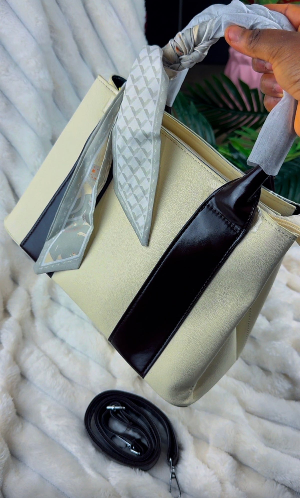 Women’s Cream & BrownTop Handle Bag | LARYZ Everyday 052 | Medium-Big