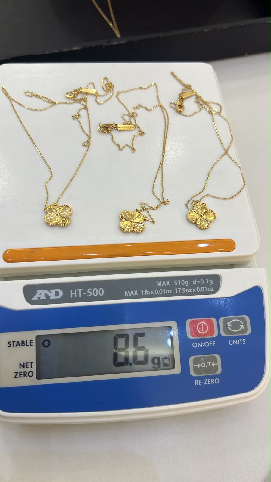 18K Solid Gold Single Motif Clover Chain Necklace 2.9g & 4.4g | 10mm & 12mm