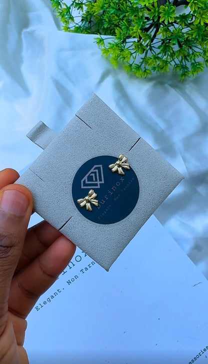 18K Solid Gold Ribbon Stud Earrings | 1.3g