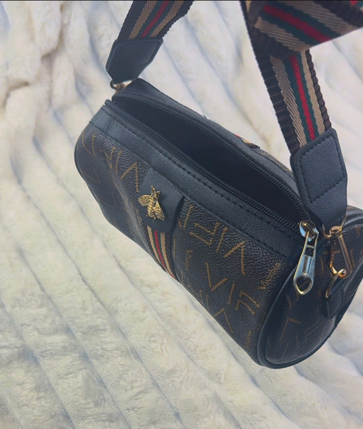 Vintage-Inspired Monogram Cylinder Barrel Bag | LARYZ Everyday 060 | Small