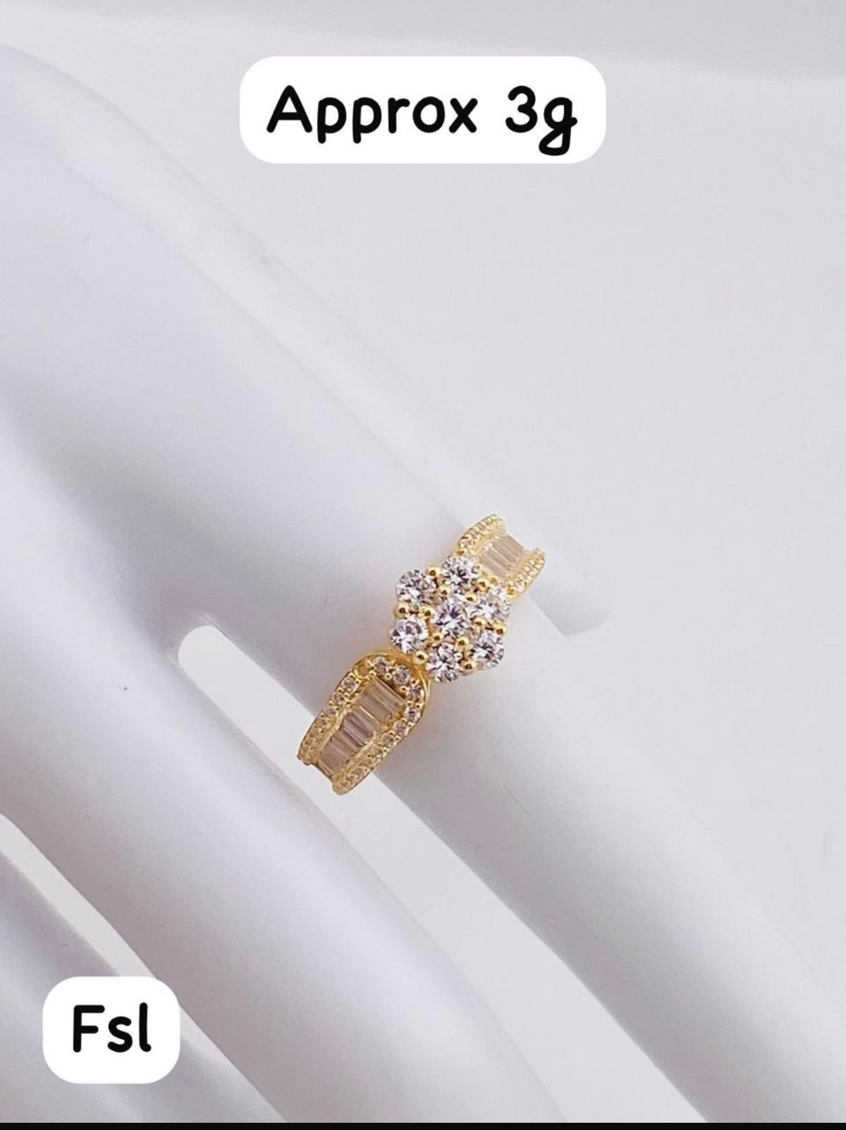 18K Solid Gold Engagement Ring For Women | Size 10 | 3.2g & 3.3g