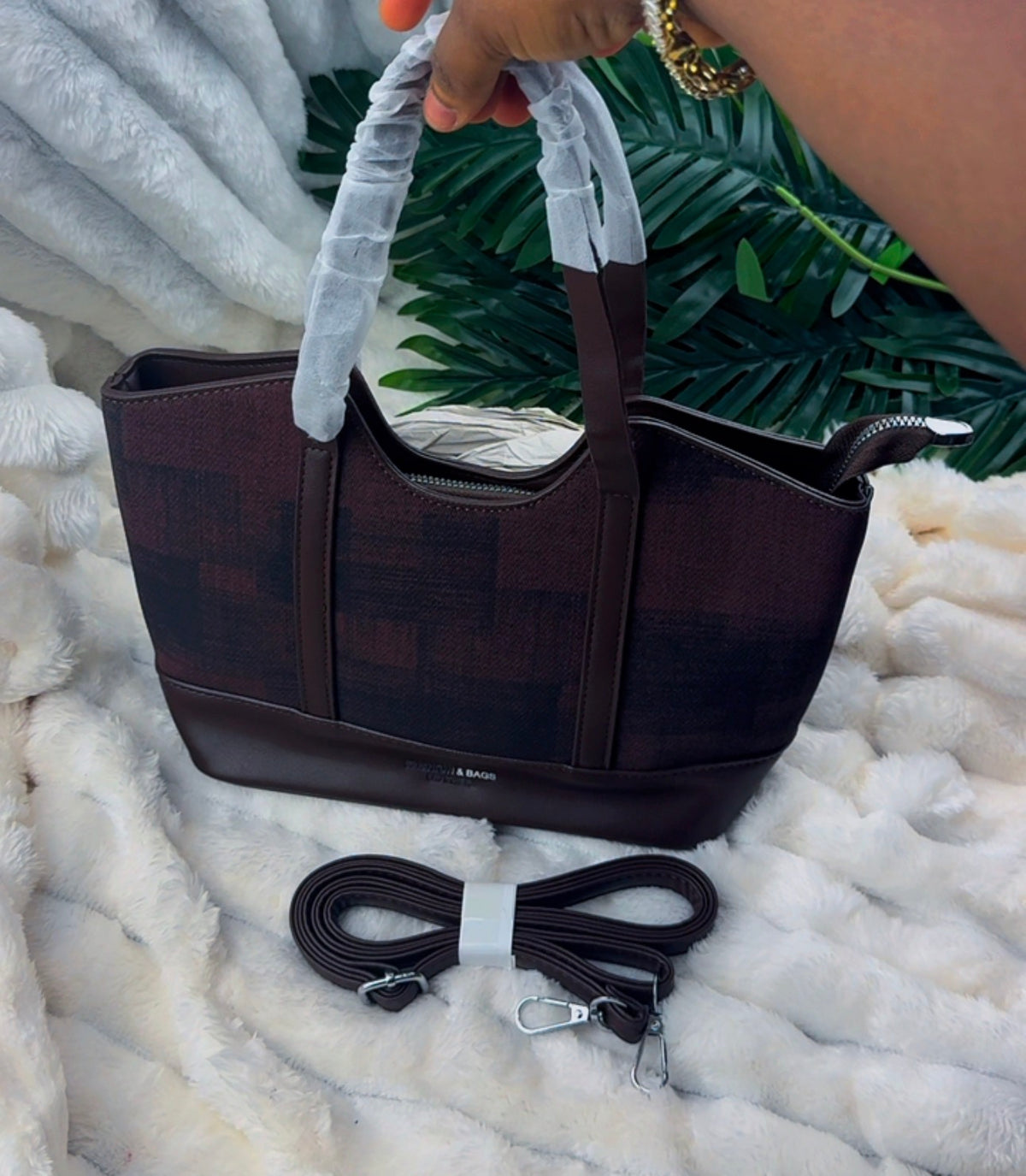 Brown Fabric Patch Handbag | LARYZ Everyday - 030 | Medium