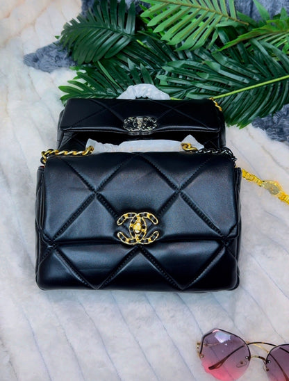 Black large oversized diamond quilting Tri-Tone | Shiny Lambskin Leather Bag | LASi013