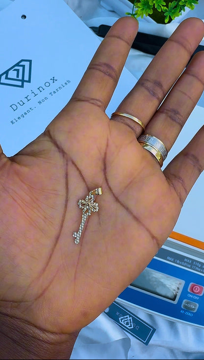 Degart 18 Karat Gold Key Pendant