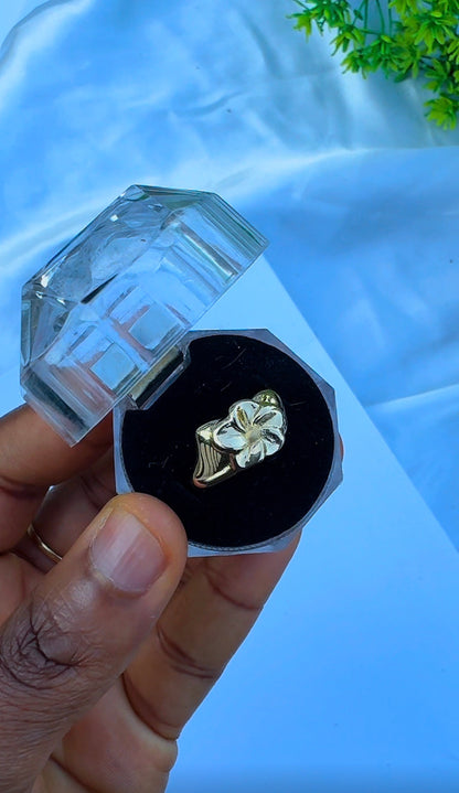18K Solid Gold Chunky Fashion Rings For Women- Lightweight 1g or Less (Extra Extra)