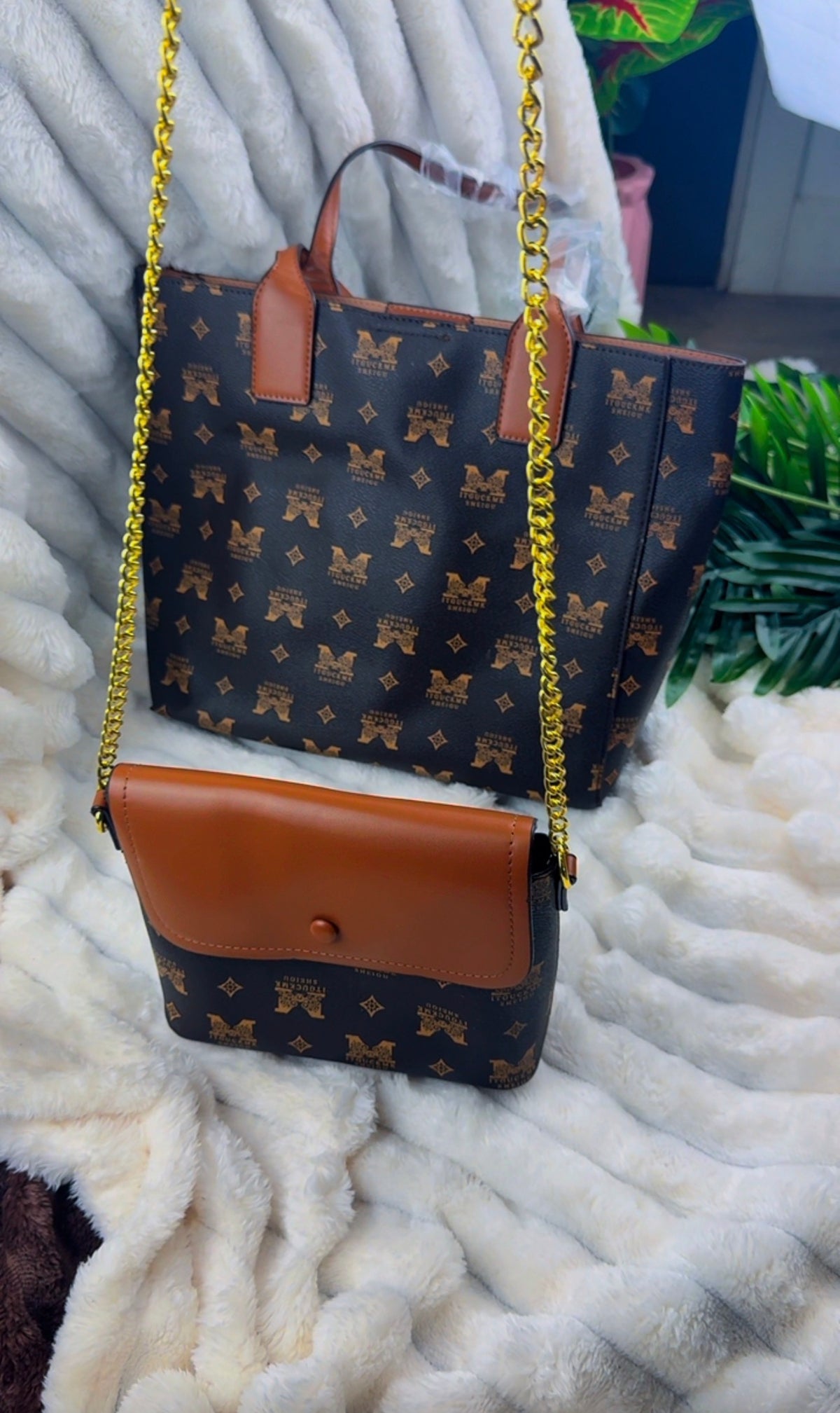 Women's Brown Monogram Pattern Tote Bag  | LARYZ Everyday 040 | Big