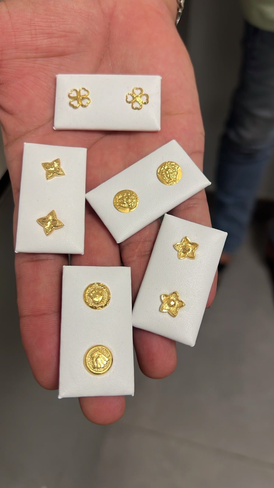 18 Karat Solid Gold Screw Stud Earrings