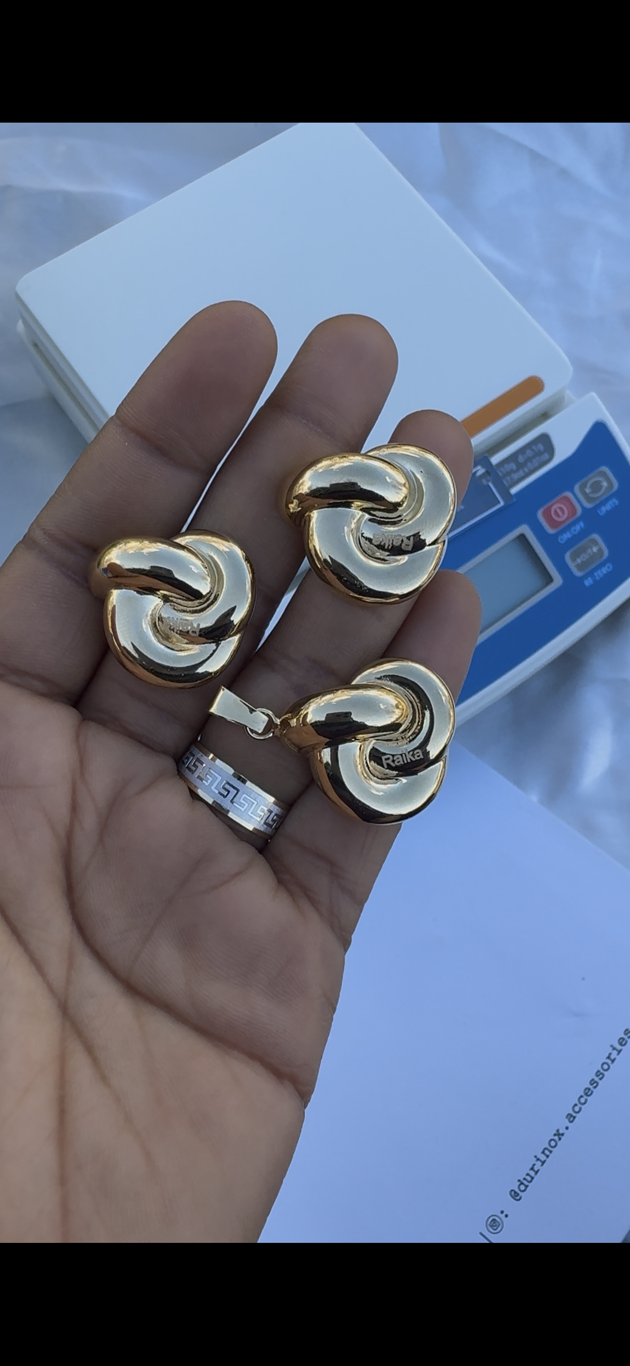 Degax 18 Karat (Extra) Real Gold Earrings & Pendant Jewellery Set