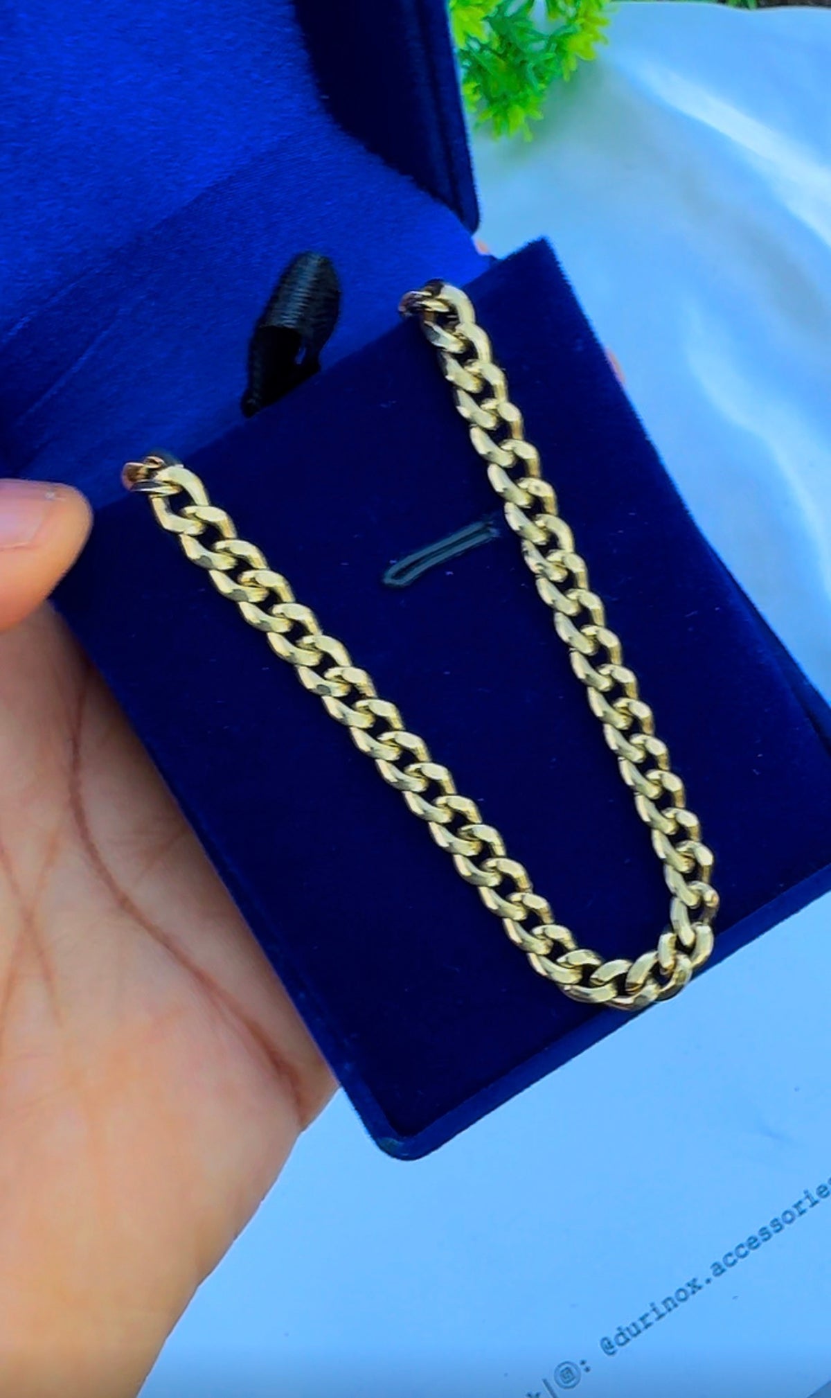 18K Solid Gold Cuban Chain Necklace Unisex | 22 Inches | 6.6g