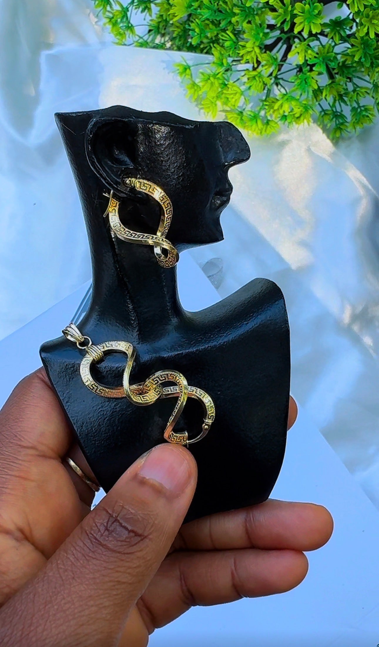 18K Solid Gold Twist 8 Earrings & Pendant Jewellery Set | 2.5g