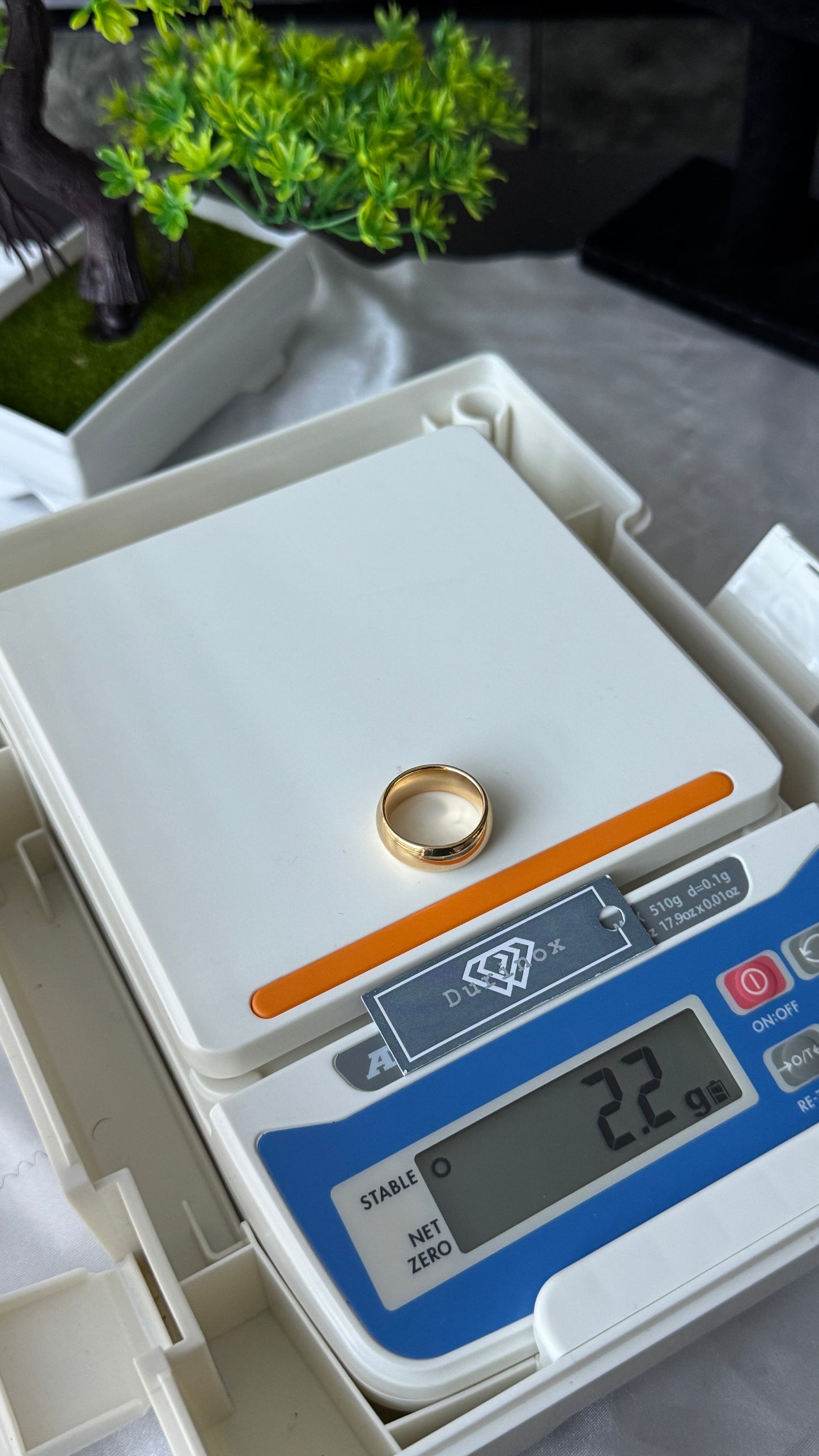 18K Solid Gold Classic Wedding Band Ring – 2.2g Polished Yellow Gold Wedding Ring for Men & Women | Sizes 6 & 7