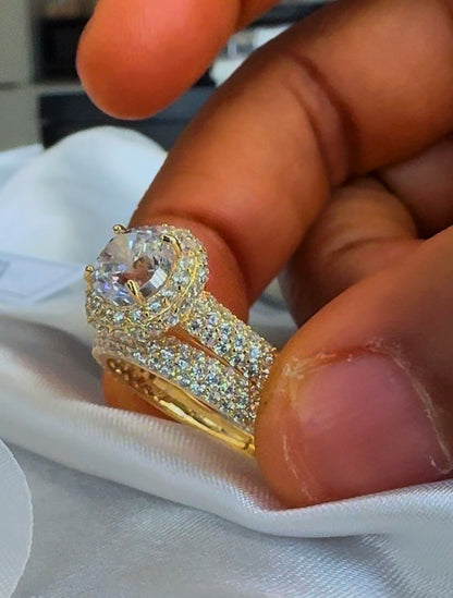 Degam Pure 18 Karat Italian Gold Bridal Engagement Ring Set