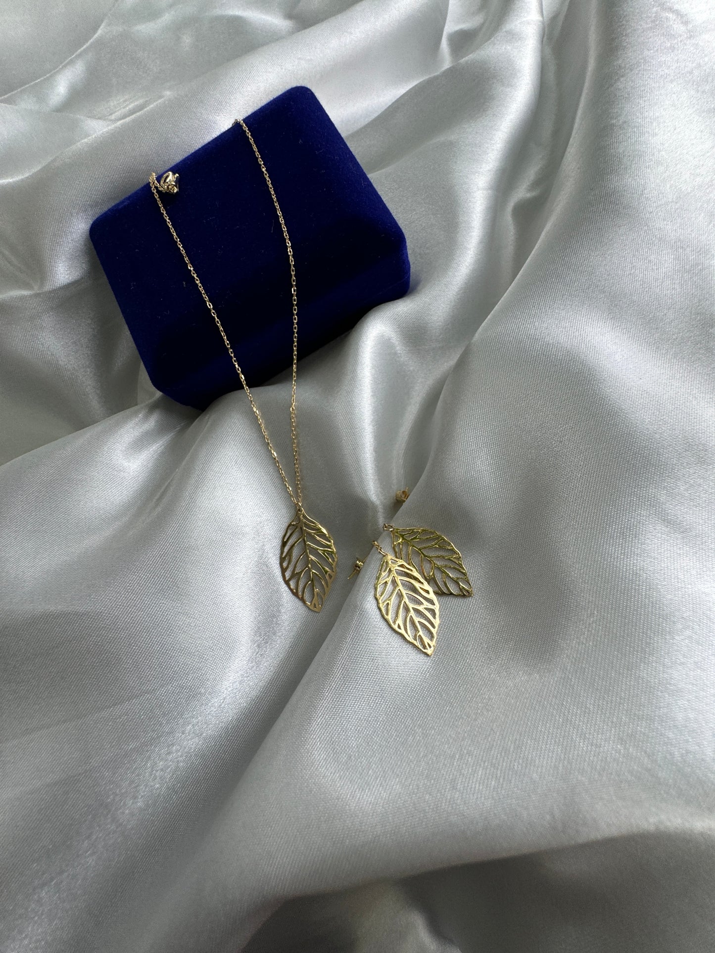 Degax 18 Karat Real Gold Jewellery set 18” Chain