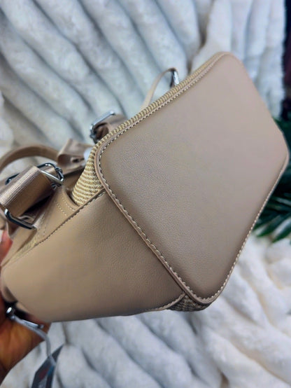 Black & Biege Structured Women's Bagpack {Medium} | LARYZ Everyday 008