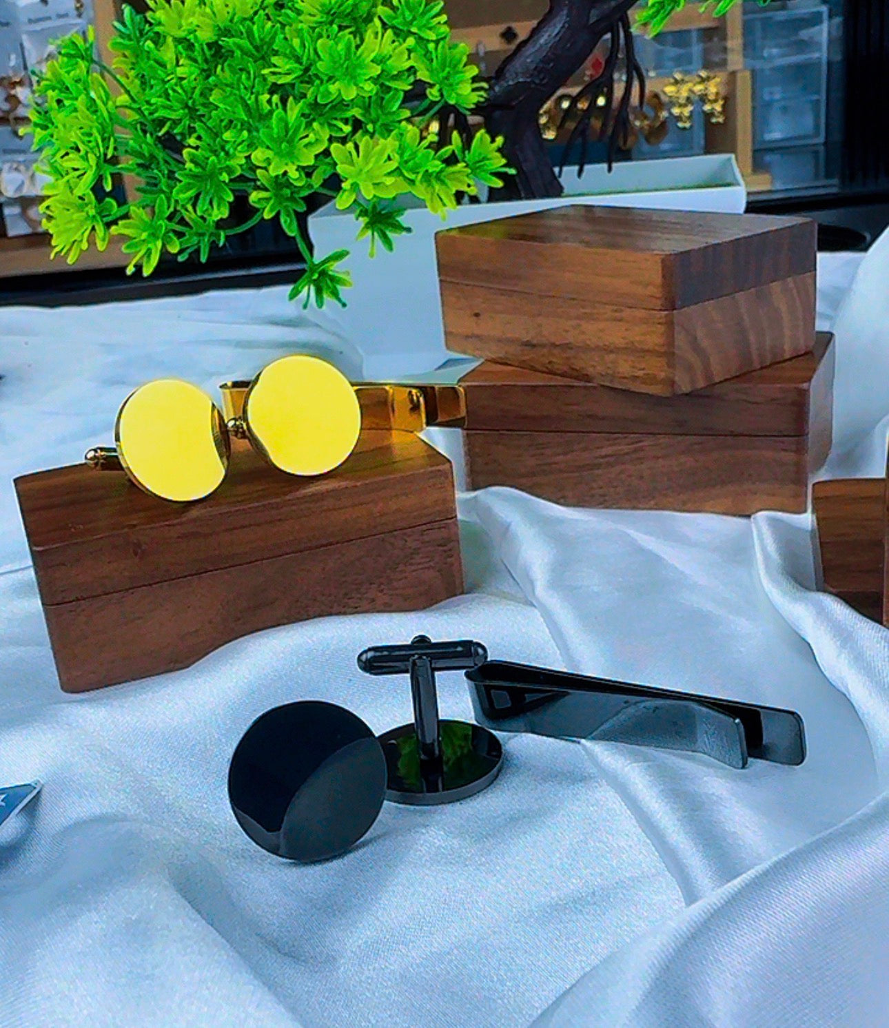 DuriBox Handmade Quality Walnut Wood Cufflinks Box Cufflinks Organizer Engraved Cufflinks & Tie Clip Wood Box Gift Set For Men