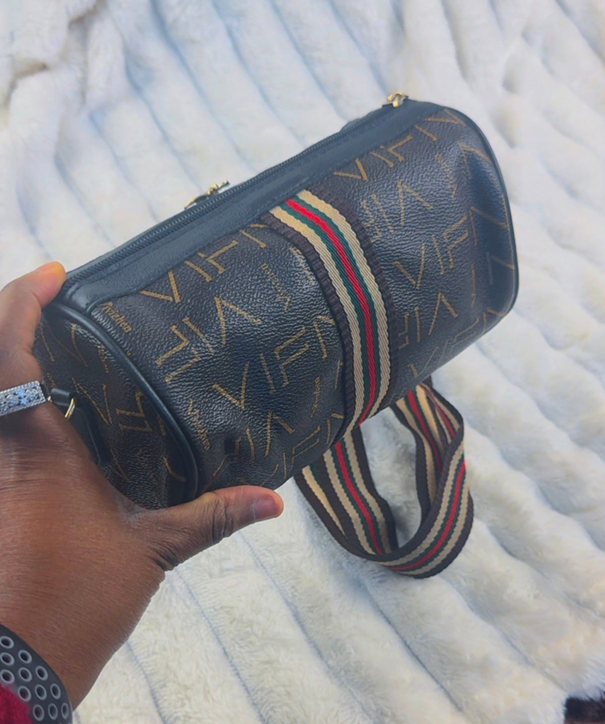 Vintage-Inspired Monogram Cylinder Barrel Bag | LARYZ Everyday 060 | Small