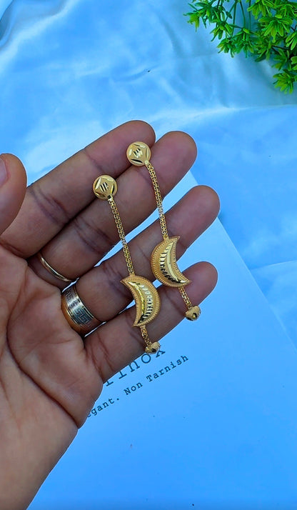 21 Karat Half Moon Drop Stud Earrings | 2.9g