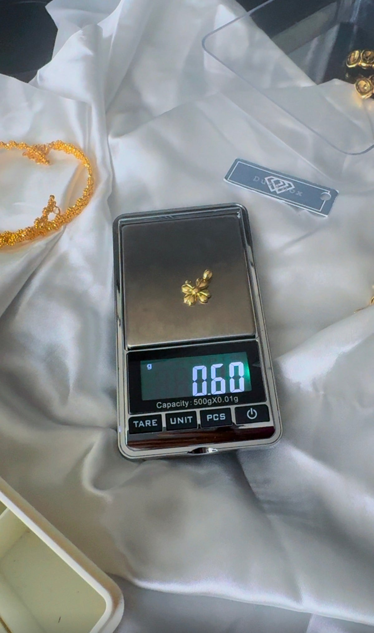 18ct Solid Gold Star Pendant- 0.6g