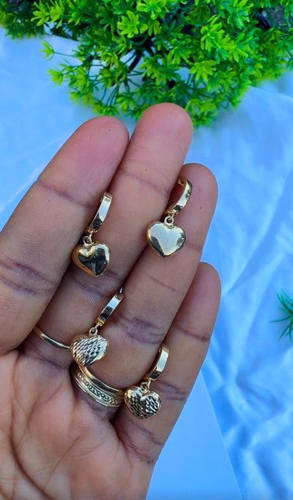 18 Karat Solid Gold Hoop Heart Earrings - 2.7g