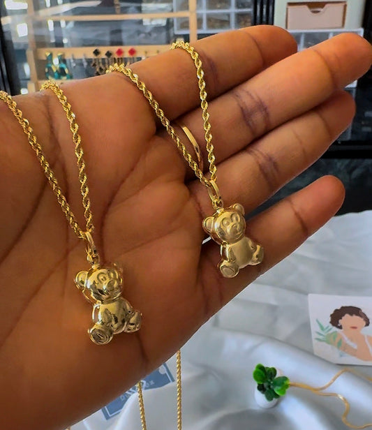 Degaans 18 Karat Pure Gold Teddy Pendant