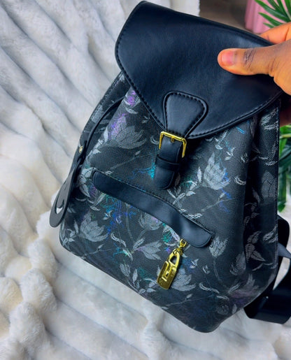 Black Patterned Smiley Women's Bagpack {Medium} | LARYZ Everyday 054