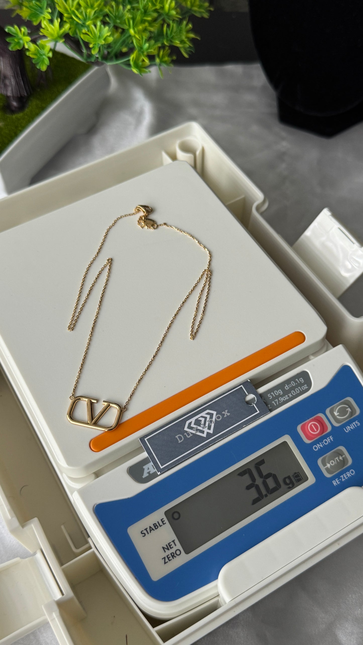 18K Solid Gold V Instant Chain Necklace For Women | 3.6g | 20 Inches (18” + 2”)