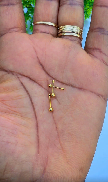 18 Karat Sold Gold Tiny Nose Pin