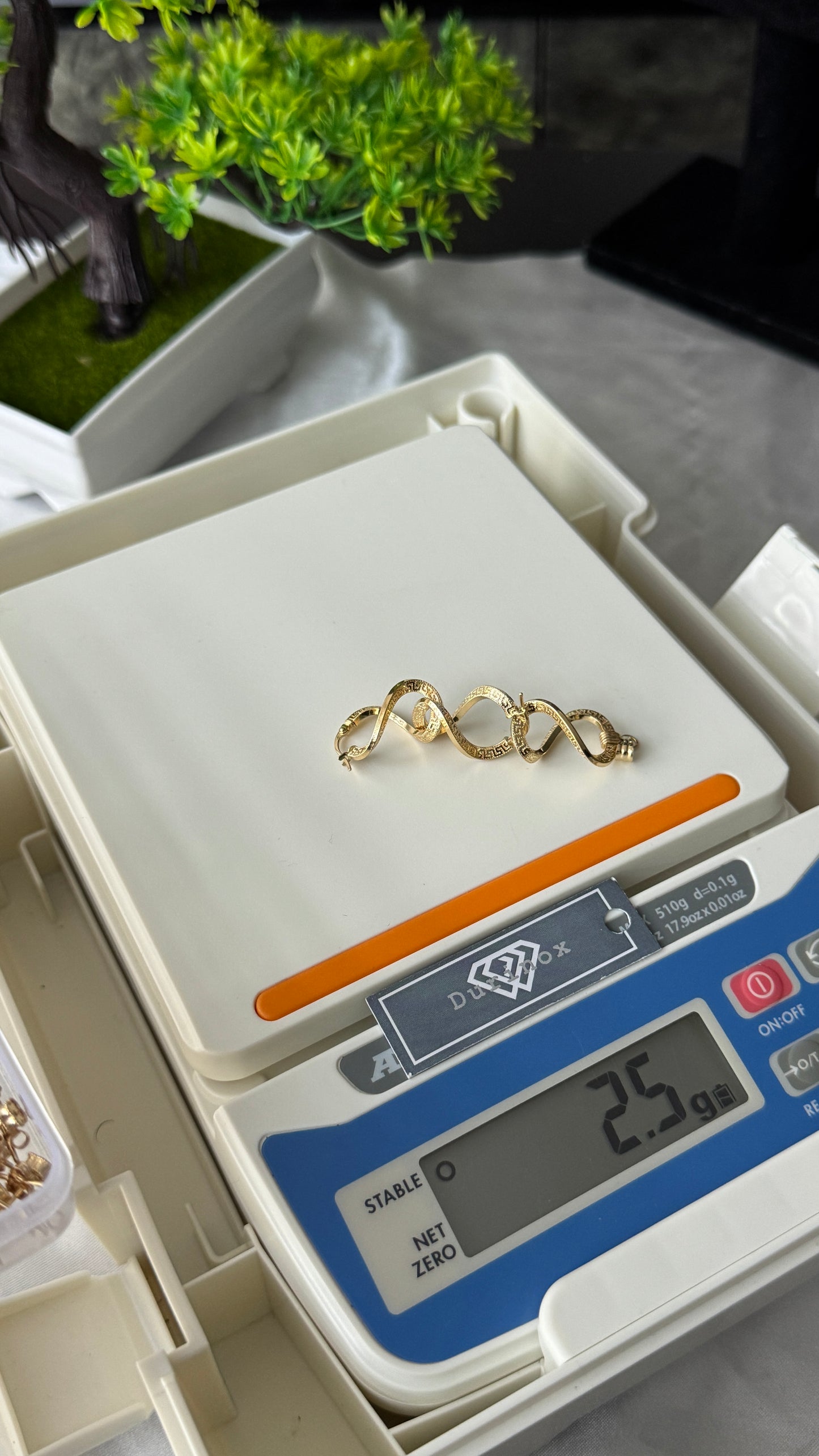 18K Solid Gold Twist 8 Earrings & Pendant Jewellery Set | 2.5g