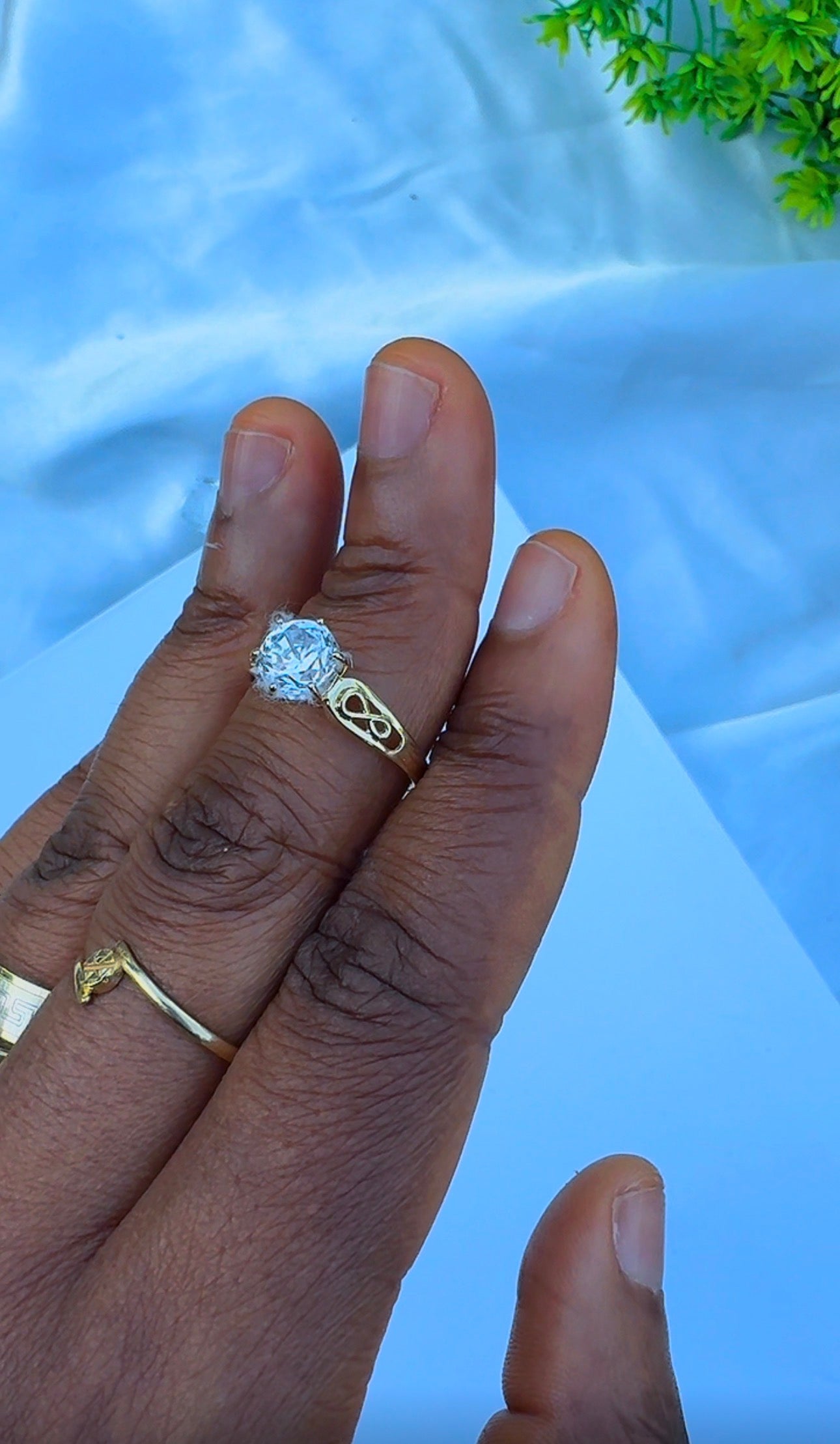 18K Solid Gold Infinity Engagement Ring For Women | Size 8 | 2.54g