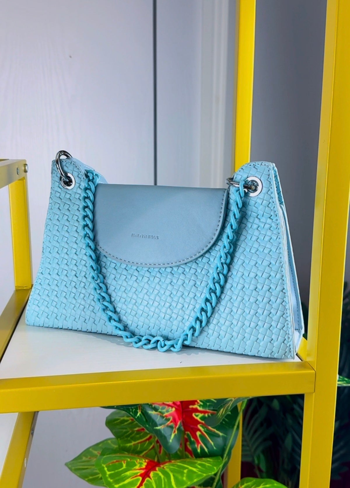 Blue Woven Handbag With Chain {Medium} | LARYZ Everyday 004