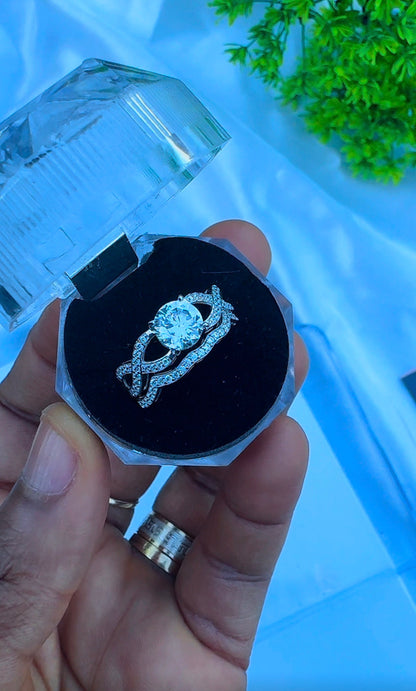 18 Karat Solid White Gold Ladies Ring Set Size 8 | Engagement Ring | Wedding Ring