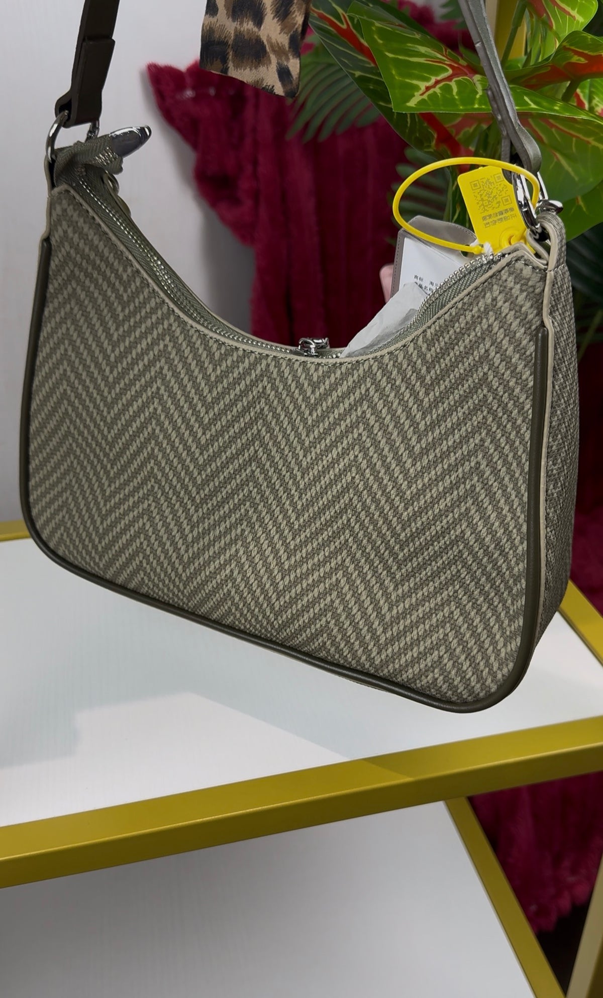 Olive Green Textured Fabric Bag | LARYZ Everyday - 022 | Medium