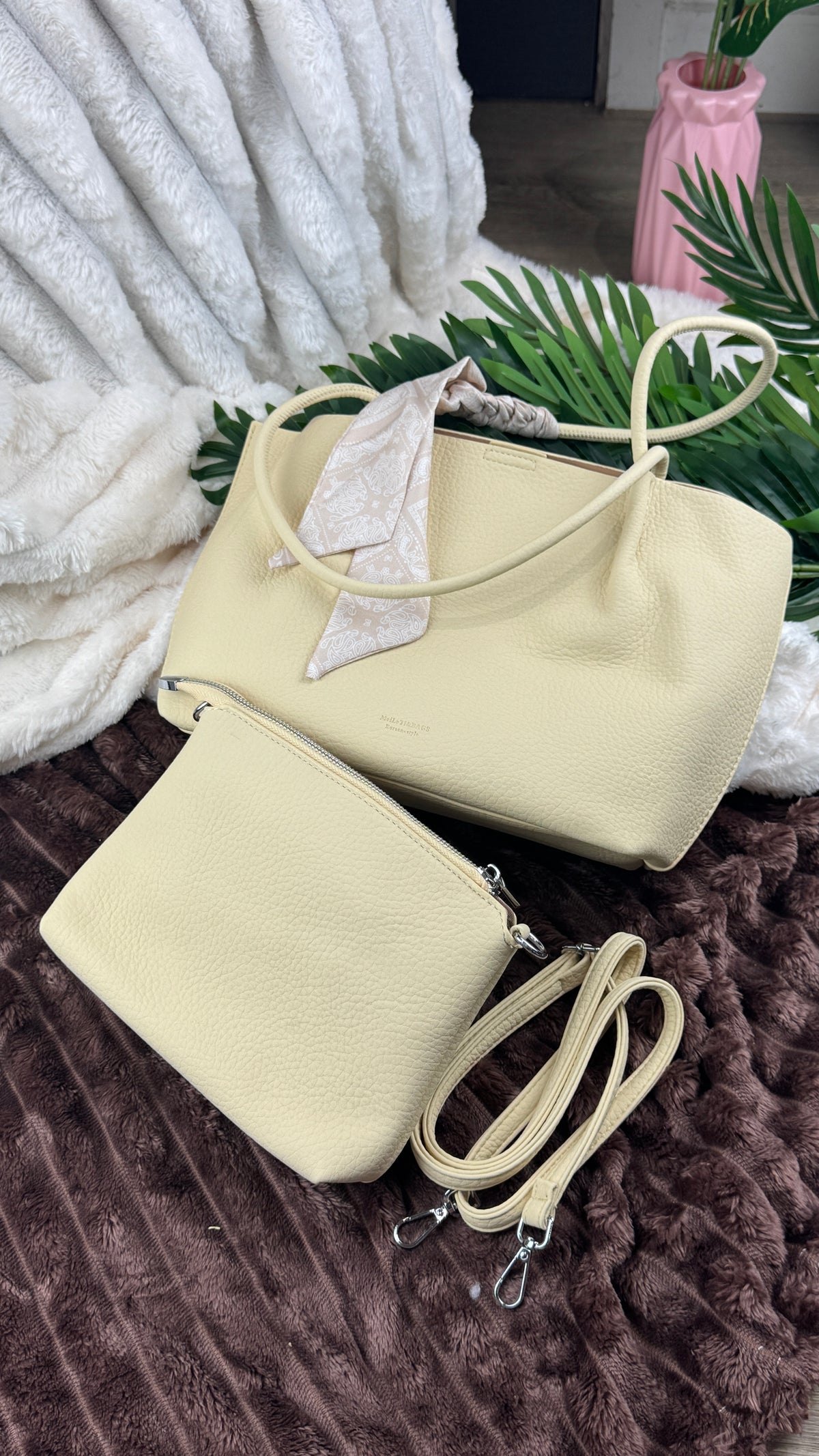 Women’s Off-White Pebbled Leather Dual-Handle 3-in-1 Big Tote Bag | LARYZ Everyday 047 | Big