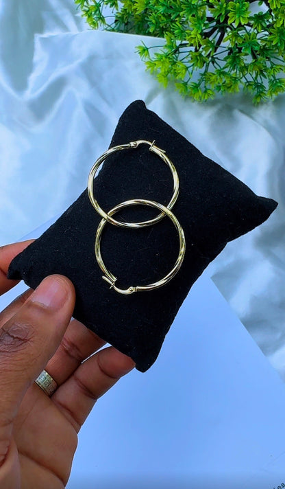 18K Solid Gold Medium Hoop Earrings | 1.5g & 1.63g