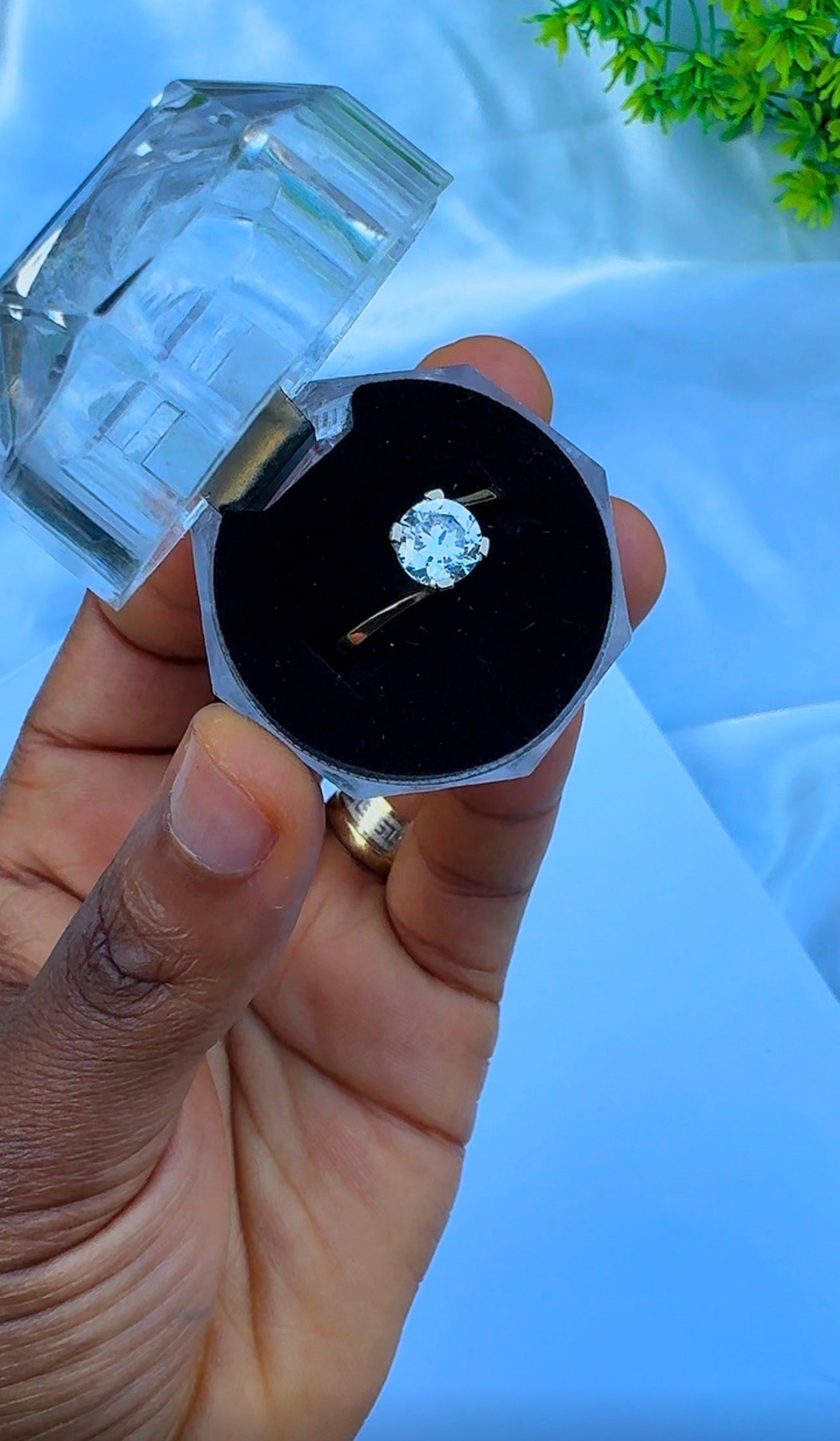 18K Solid Gold Engagement Ring For Women | Sizes 8 & 9